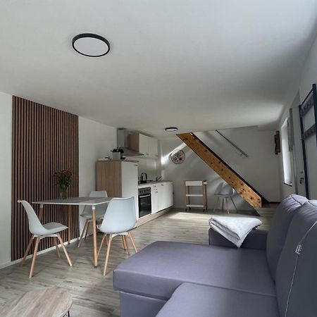 Ferienwohnung Oase im Hinterhofhaus,Terrasse, Fahrräder, Parkplatz, Ruhe, Netfilx Duisburg Exterior foto
